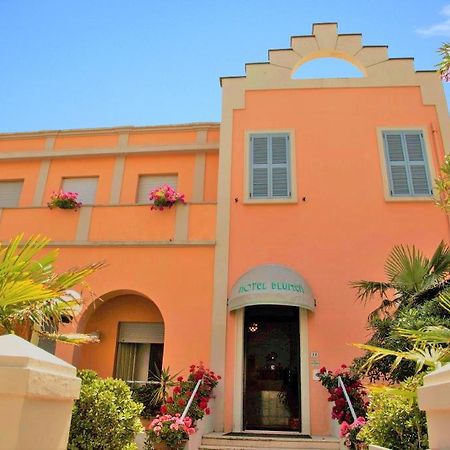 Amadei Hotel Blumen Pesaro Extérieur photo